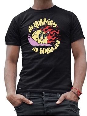 Men’s XL Wicked Clothes "No Hurries, No Worries" t-shirt designed by Hannah Eddy